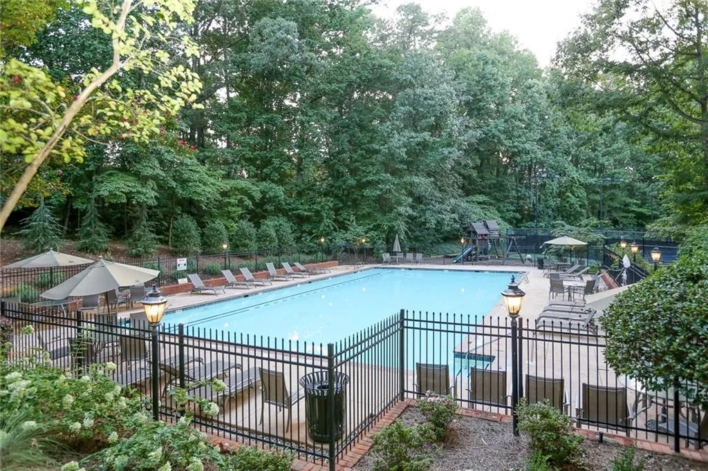 105 Grogans Landing, Sandy Springs, Georgia 30350, 5 Bedrooms Bedrooms, ,4 BathroomsBathrooms,Residential,Sold,105 Grogans Landing,5893681