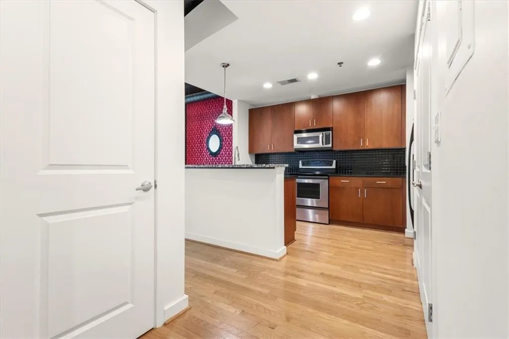250 Pharr Road Ne Unit 1507, Atlanta, Georgia 30305, 1 Bedroom Bedrooms, 0 ,1 BathroomBathrooms,Residential,For Sale,250 Pharr Road Ne Unit 1507,7730578