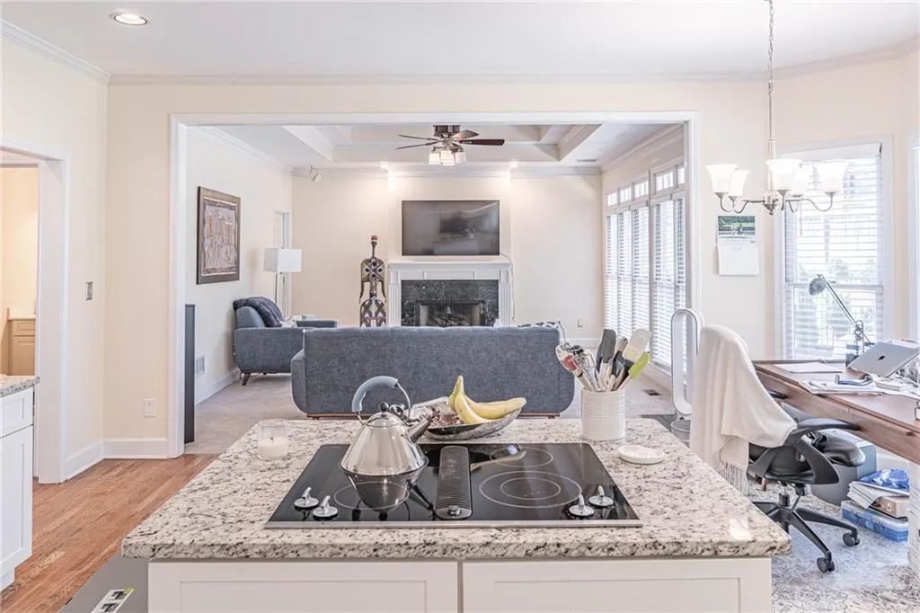 4570 Windsor Park Place, Sandy Springs, Georgia 30342, 3 Bedrooms Bedrooms, ,3 BathroomsBathrooms,Residential,Sold,4570 Windsor Park Place,7403649