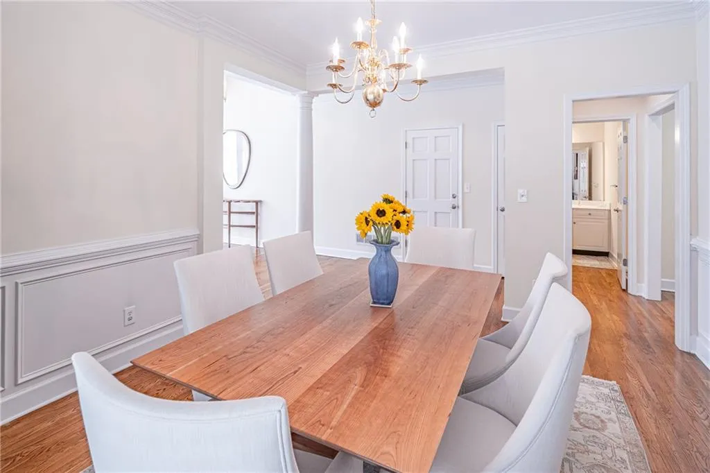 4570 Windsor Park Place, Sandy Springs, Georgia 30342, 3 Bedrooms Bedrooms, ,3 BathroomsBathrooms,Residential,Sold,4570 Windsor Park Place,7403649