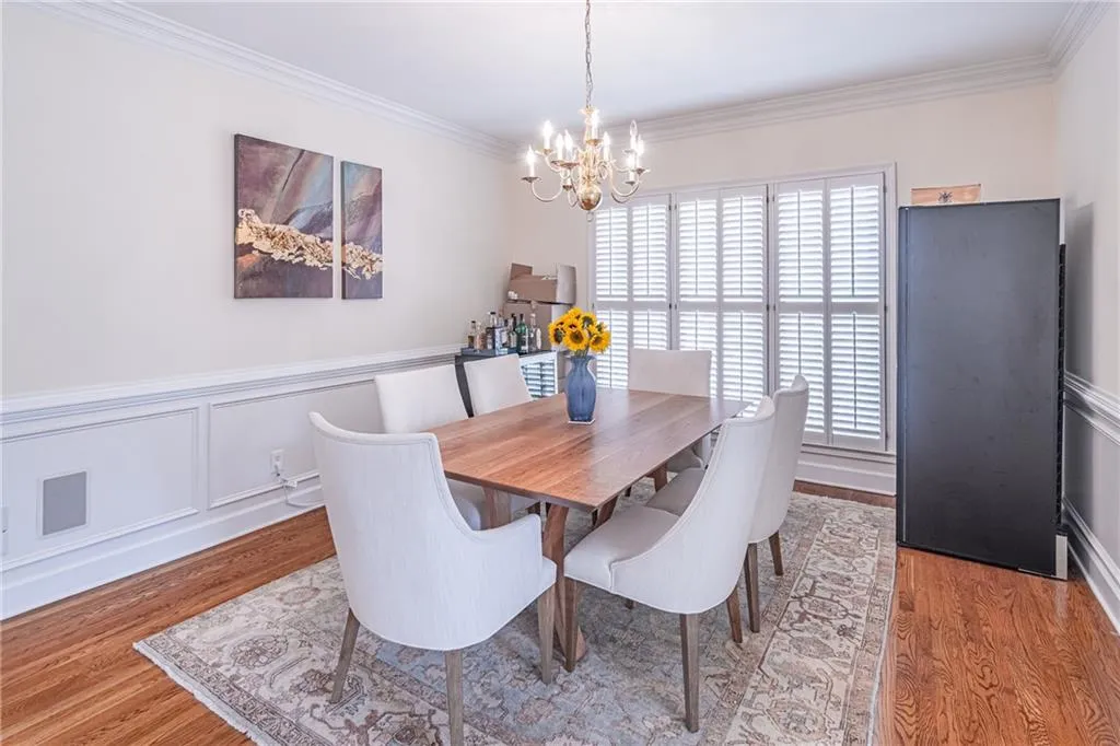 4570 Windsor Park Place, Sandy Springs, Georgia 30342, 3 Bedrooms Bedrooms, ,3 BathroomsBathrooms,Residential,Sold,4570 Windsor Park Place,7403649