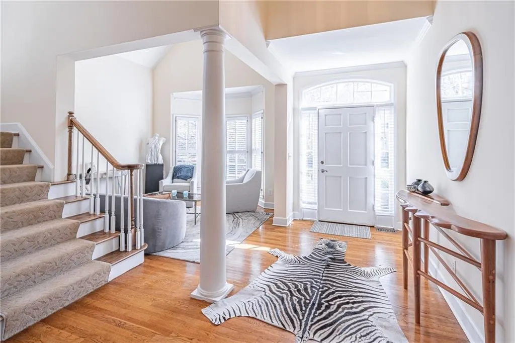 4570 Windsor Park Place, Sandy Springs, Georgia 30342, 3 Bedrooms Bedrooms, ,3 BathroomsBathrooms,Residential,Sold,4570 Windsor Park Place,7403649