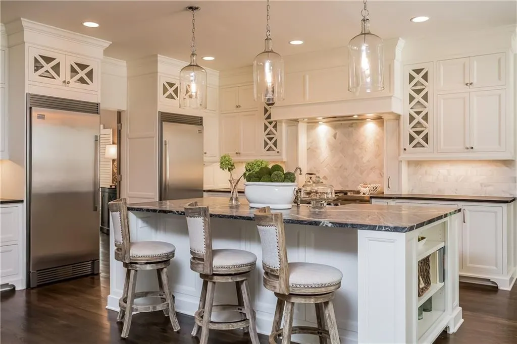 250 Woodchase Close Ne, Atlanta, Georgia 30319, 4 Bedrooms Bedrooms, ,4 BathroomsBathrooms,Residential,Sold,250 Woodchase Close Ne,5741865