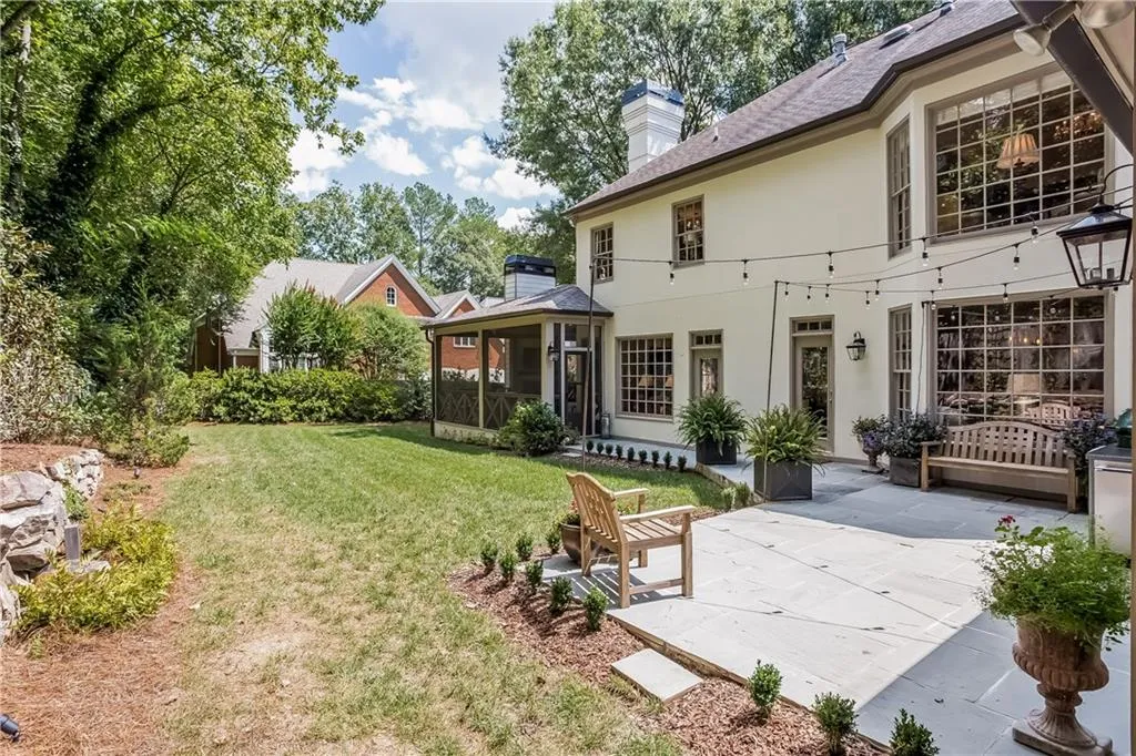 250 Woodchase Close Ne, Atlanta, Georgia 30319, 4 Bedrooms Bedrooms, ,4 BathroomsBathrooms,Residential,Sold,250 Woodchase Close Ne,5741865