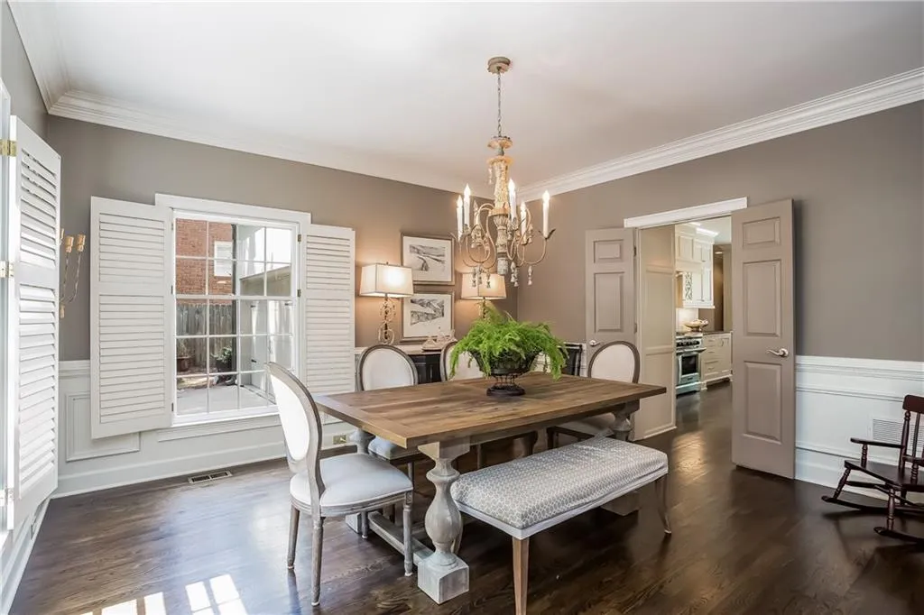 250 Woodchase Close Ne, Atlanta, Georgia 30319, 4 Bedrooms Bedrooms, ,4 BathroomsBathrooms,Residential,Sold,250 Woodchase Close Ne,5741865