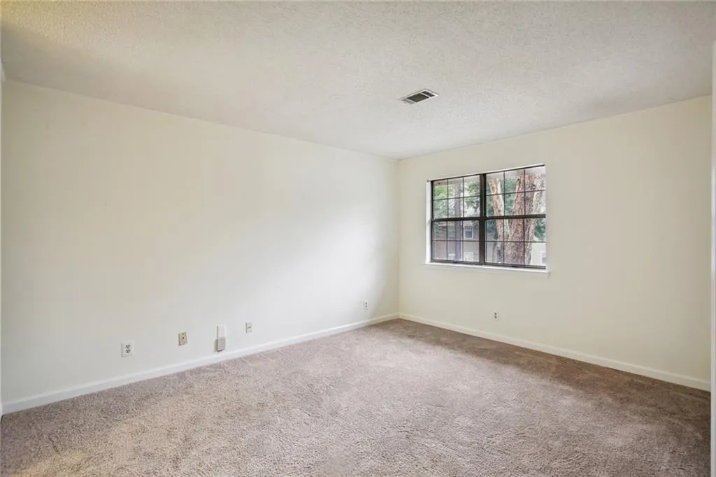 404 Barrington Hills Drive, Sandy Springs, Georgia 30350, 2 Bedrooms Bedrooms, ,2 BathroomsBathrooms,Residential,Sold,404 Barrington Hills Drive,7151716