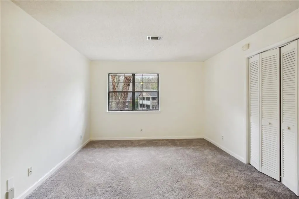 404 Barrington Hills Drive, Sandy Springs, Georgia 30350, 2 Bedrooms Bedrooms, ,2 BathroomsBathrooms,Residential,Sold,404 Barrington Hills Drive,7151716