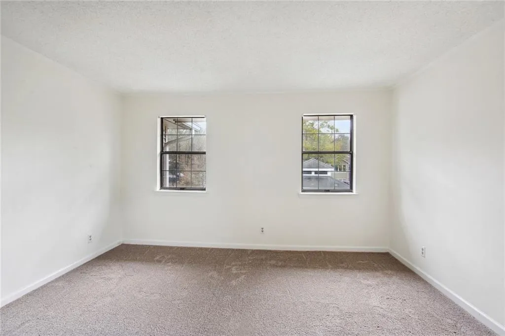 404 Barrington Hills Drive, Sandy Springs, Georgia 30350, 2 Bedrooms Bedrooms, ,2 BathroomsBathrooms,Residential,Sold,404 Barrington Hills Drive,7151716