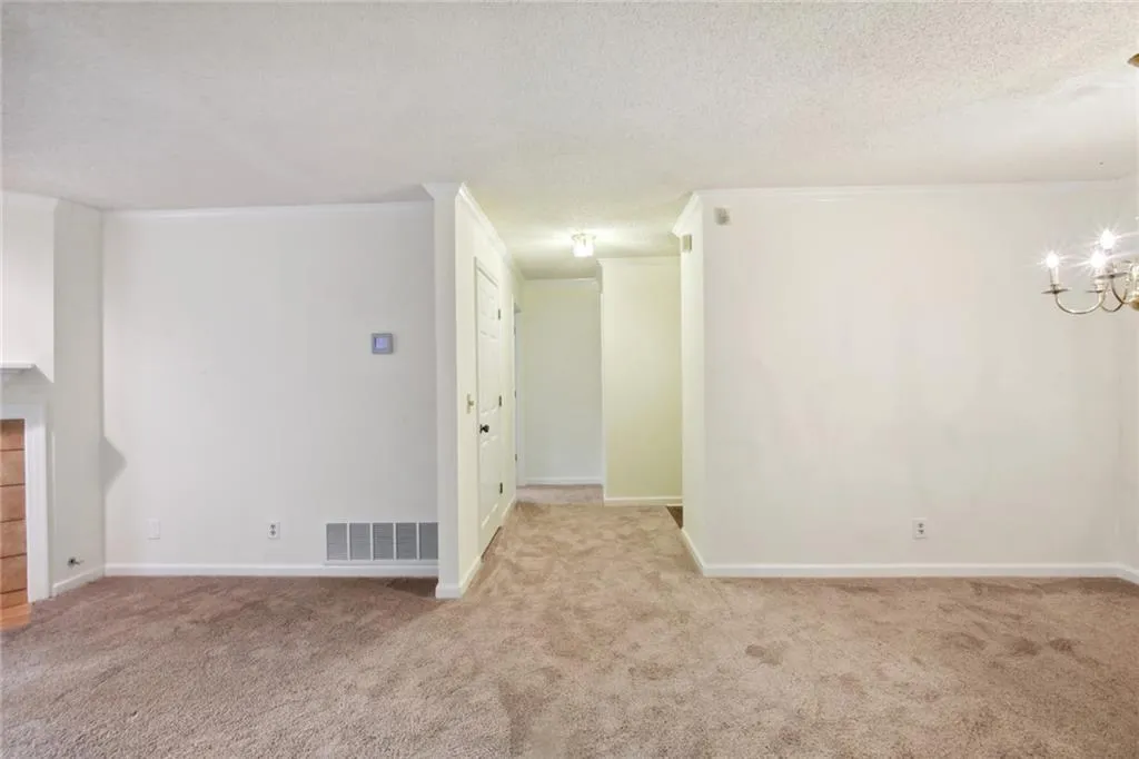 404 Barrington Hills Drive, Sandy Springs, Georgia 30350, 2 Bedrooms Bedrooms, ,2 BathroomsBathrooms,Residential,Sold,404 Barrington Hills Drive,7151716