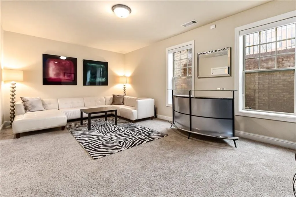131 Alderwood Hill, Atlanta, Georgia 30328, 4 Bedrooms Bedrooms, ,4 BathroomsBathrooms,Residential,Sold,131 Alderwood Hill,6128961