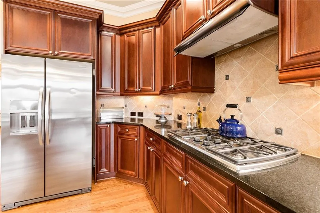 131 Alderwood Hill, Atlanta, Georgia 30328, 4 Bedrooms Bedrooms, ,4 BathroomsBathrooms,Residential,Sold,131 Alderwood Hill,6128961