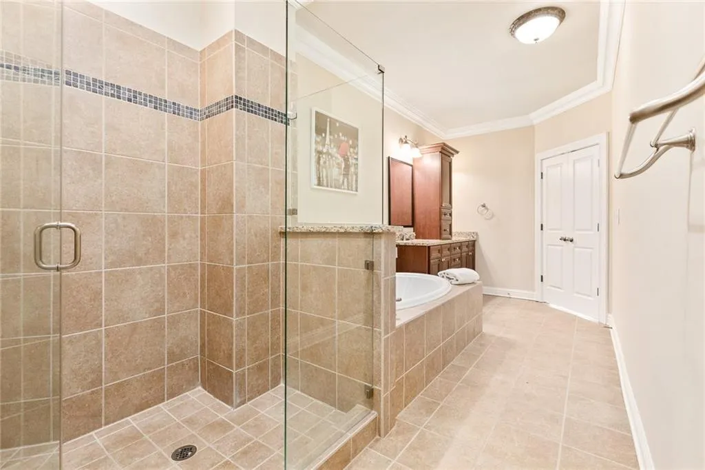 131 Alderwood Hill, Atlanta, Georgia 30328, 4 Bedrooms Bedrooms, ,4 BathroomsBathrooms,Residential,Sold,131 Alderwood Hill,6128961