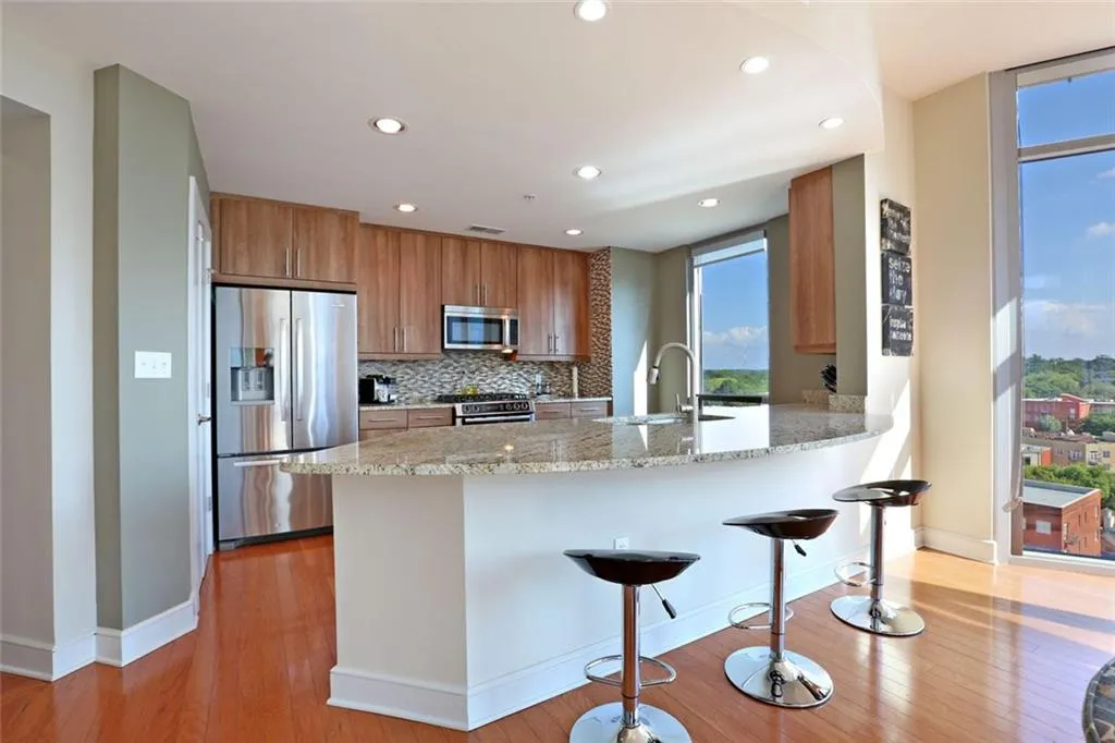 222 12th Street Ne Unit 1403, Atlanta, Georgia 30309, 2 Bedrooms Bedrooms, ,2 BathroomsBathrooms,Residential,Sold,222 12th Street Ne Unit 1403,5741934
