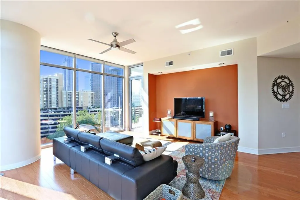 222 12th Street Ne Unit 1403, Atlanta, Georgia 30309, 2 Bedrooms Bedrooms, ,2 BathroomsBathrooms,Residential,Sold,222 12th Street Ne Unit 1403,5741934