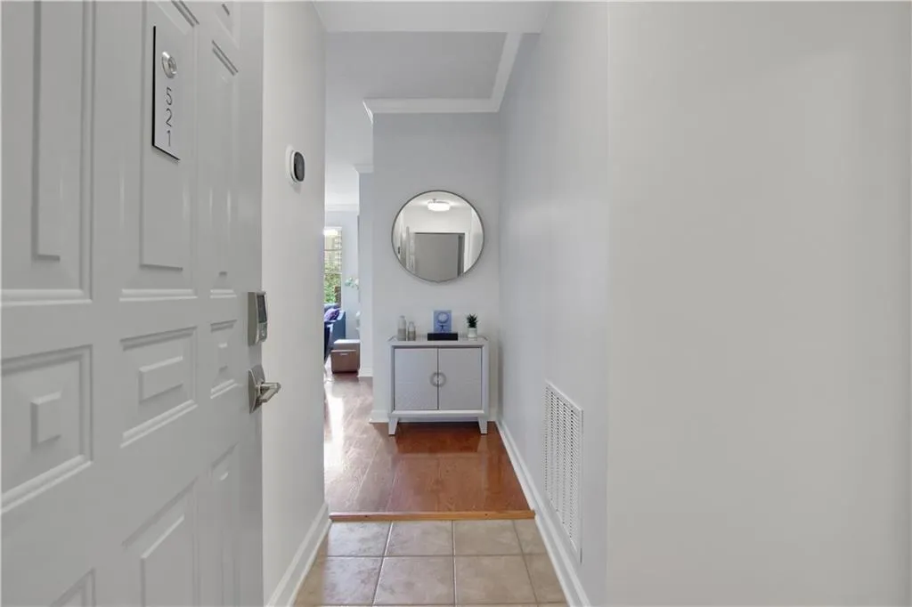 1101 Juniper Street Ne Unit 521, Atlanta, Georgia 30309, 2 Bedrooms Bedrooms, ,2 BathroomsBathrooms,Residential,For Sale,1101 Juniper Street Ne Unit 521,7617742