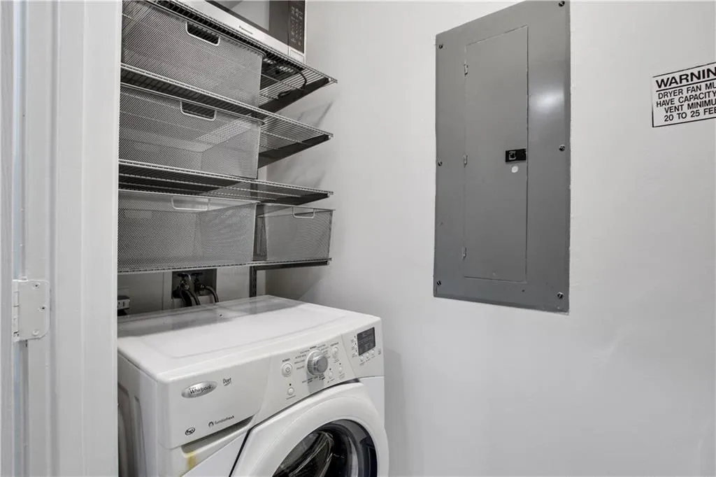 1101 Juniper Street Ne Unit 521, Atlanta, Georgia 30309, 2 Bedrooms Bedrooms, ,2 BathroomsBathrooms,Residential,For Sale,1101 Juniper Street Ne Unit 521,7617742