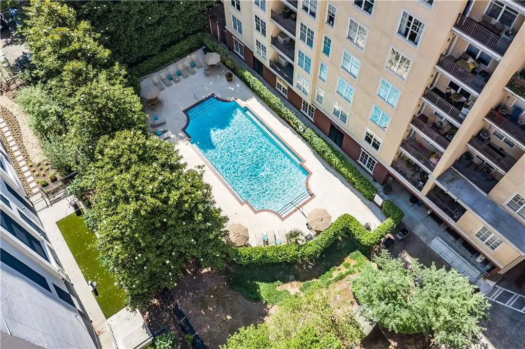 1101 Juniper Street Ne Unit 521, Atlanta, Georgia 30309, 2 Bedrooms Bedrooms, ,2 BathroomsBathrooms,Residential,For Sale,1101 Juniper Street Ne Unit 521,7617742