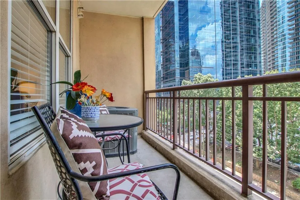 1101 Juniper Street Ne Unit 521, Atlanta, Georgia 30309, 2 Bedrooms Bedrooms, ,2 BathroomsBathrooms,Residential,For Sale,1101 Juniper Street Ne Unit 521,7617742