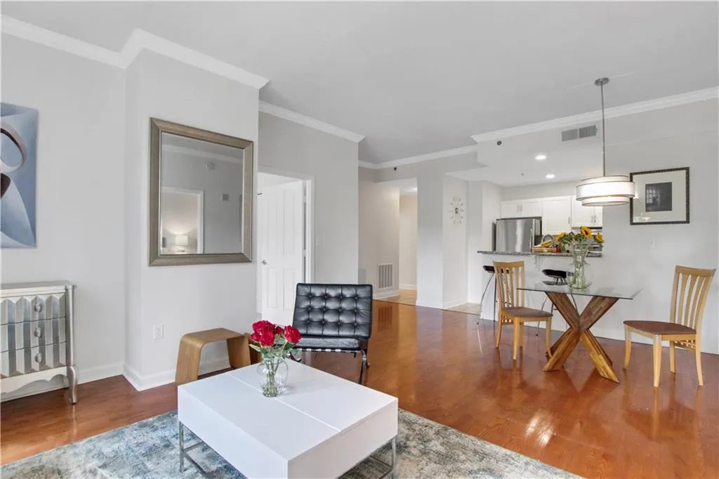1101 Juniper Street Ne Unit 521, Atlanta, Georgia 30309, 2 Bedrooms Bedrooms, ,2 BathroomsBathrooms,Residential,For Sale,1101 Juniper Street Ne Unit 521,7617742