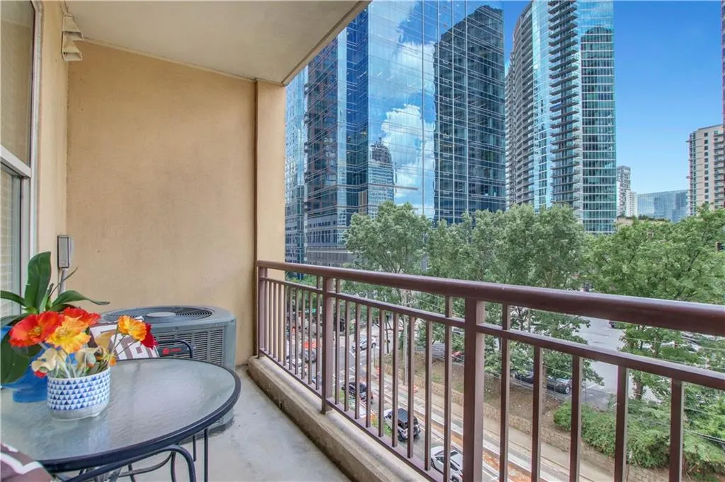 1101 Juniper Street Ne Unit 521, Atlanta, Georgia 30309, 2 Bedrooms Bedrooms, ,2 BathroomsBathrooms,Residential,For Sale,1101 Juniper Street Ne Unit 521,7617742