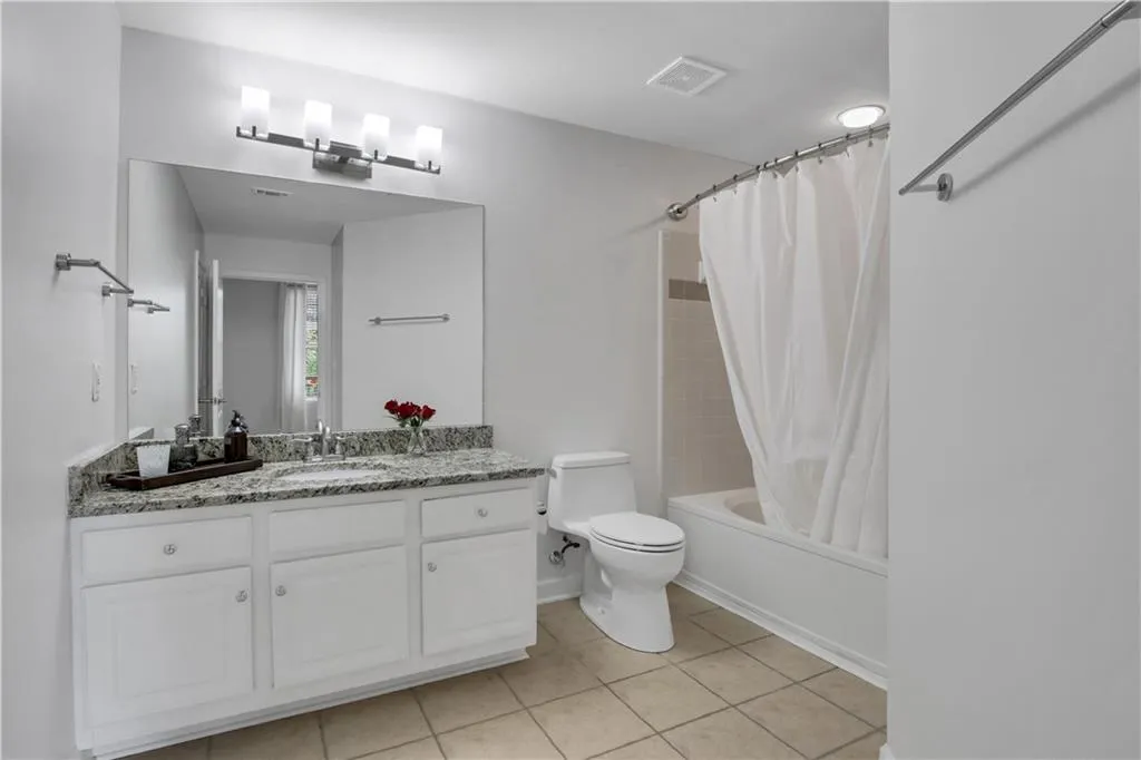 1101 Juniper Street Ne Unit 521, Atlanta, Georgia 30309, 2 Bedrooms Bedrooms, ,2 BathroomsBathrooms,Residential,For Sale,1101 Juniper Street Ne Unit 521,7617742