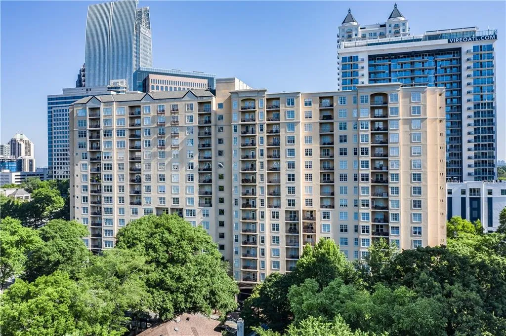 1101 Juniper Street Ne Unit 521, Atlanta, Georgia 30309, 2 Bedrooms Bedrooms, ,2 BathroomsBathrooms,Residential,For Sale,1101 Juniper Street Ne Unit 521,7617742
