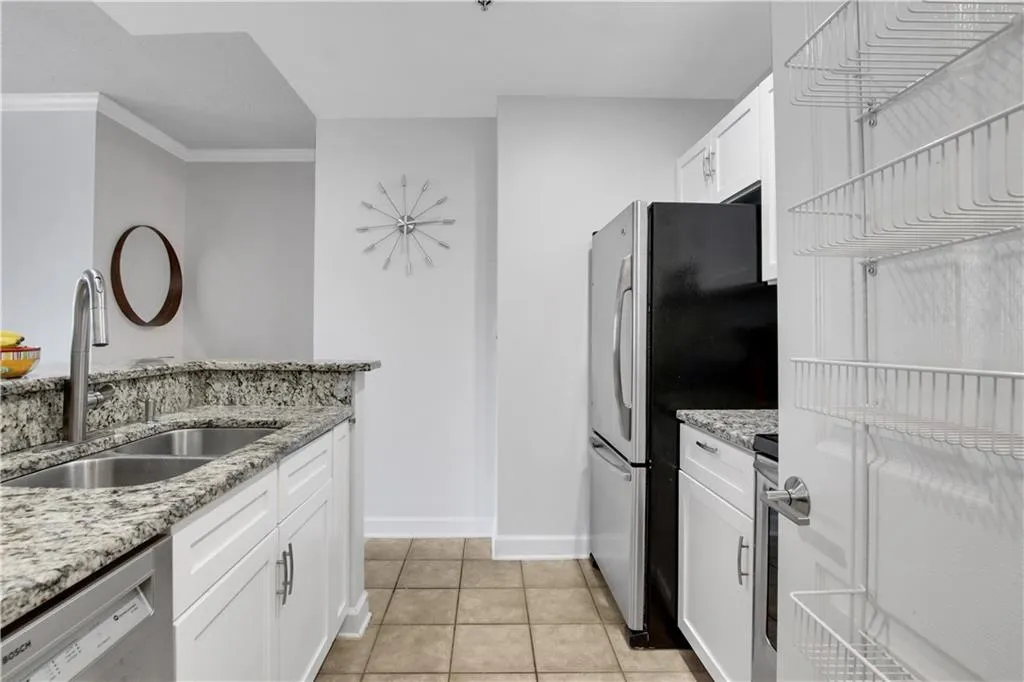 1101 Juniper Street Ne Unit 521, Atlanta, Georgia 30309, 2 Bedrooms Bedrooms, ,2 BathroomsBathrooms,Residential,For Sale,1101 Juniper Street Ne Unit 521,7617742