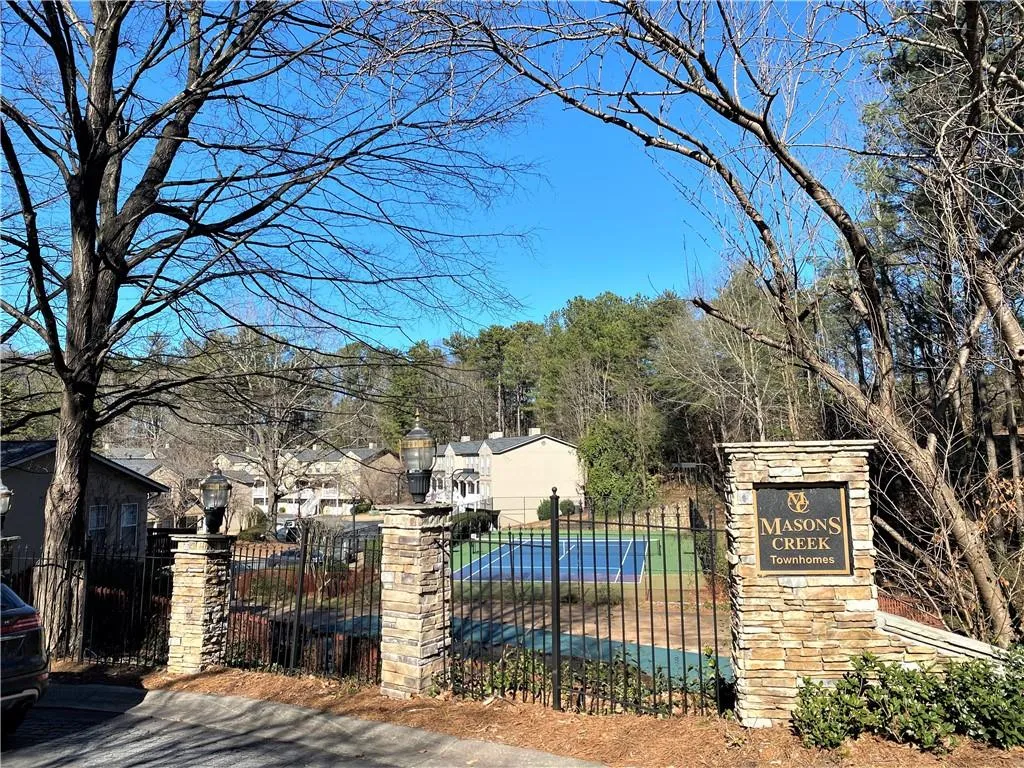 1601 Masons Creek Circle, Atlanta, Georgia 30350, 3 Bedrooms Bedrooms, ,2 BathroomsBathrooms,Residential,Sold,1601 Masons Creek Circle,6864651