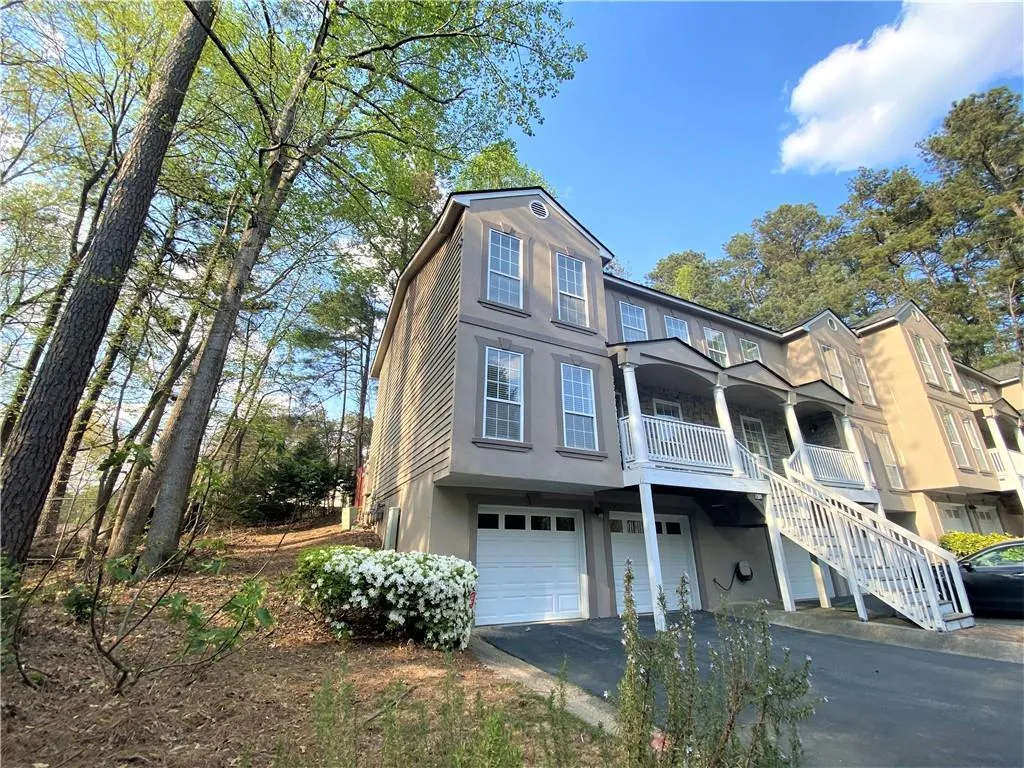 1601 Masons Creek Circle, Atlanta, Georgia 30350, 3 Bedrooms Bedrooms, ,2 BathroomsBathrooms,Residential,Sold,1601 Masons Creek Circle,6864651