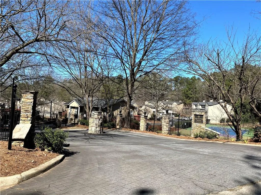 1601 Masons Creek Circle, Atlanta, Georgia 30350, 3 Bedrooms Bedrooms, ,2 BathroomsBathrooms,Residential,Sold,1601 Masons Creek Circle,6864651