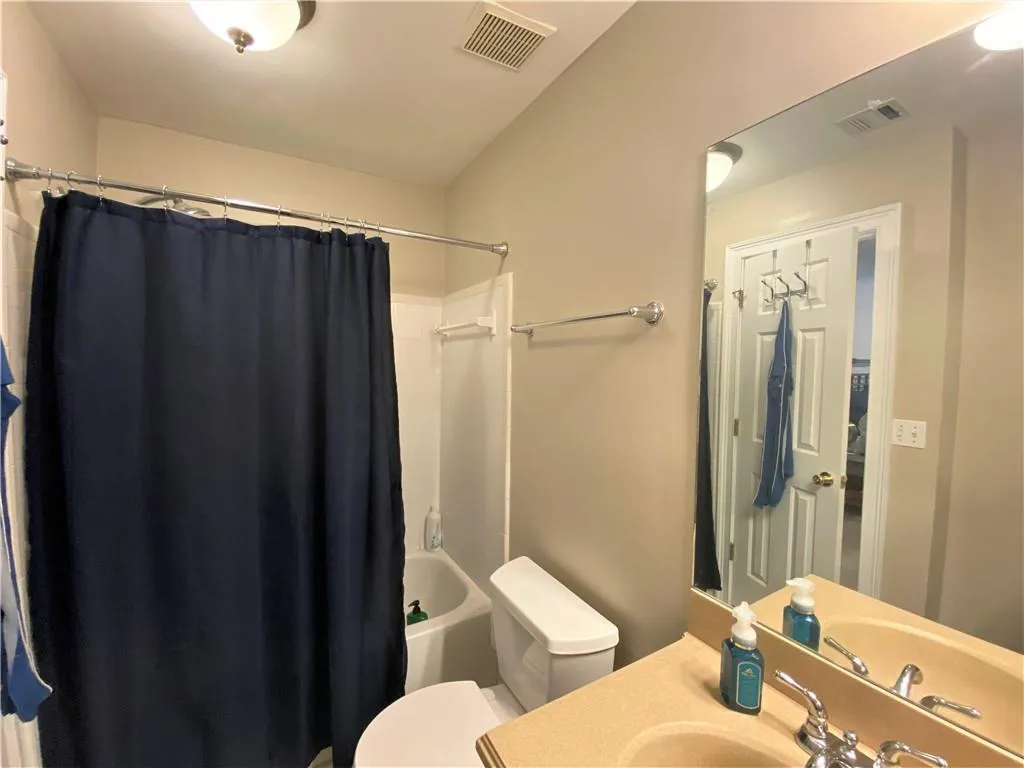 1601 Masons Creek Circle, Atlanta, Georgia 30350, 3 Bedrooms Bedrooms, ,2 BathroomsBathrooms,Residential,Sold,1601 Masons Creek Circle,6864651