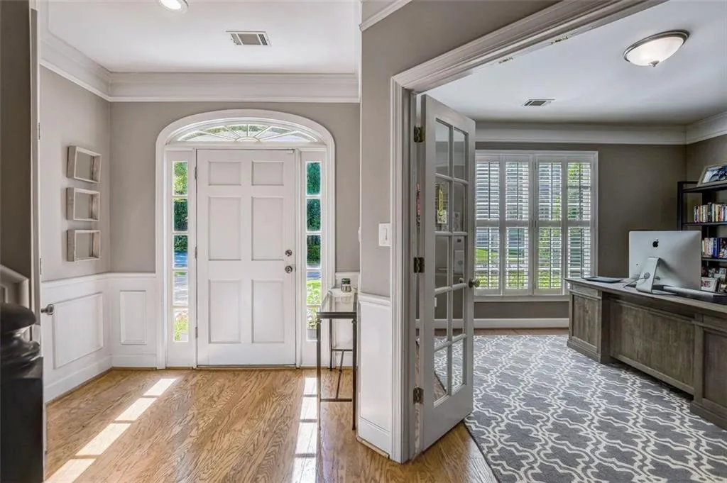 4580 Windsor Park Place, Atlanta, Georgia 30342, 3 Bedrooms Bedrooms, ,2 BathroomsBathrooms,Residential,Sold,4580 Windsor Park Place,7524163