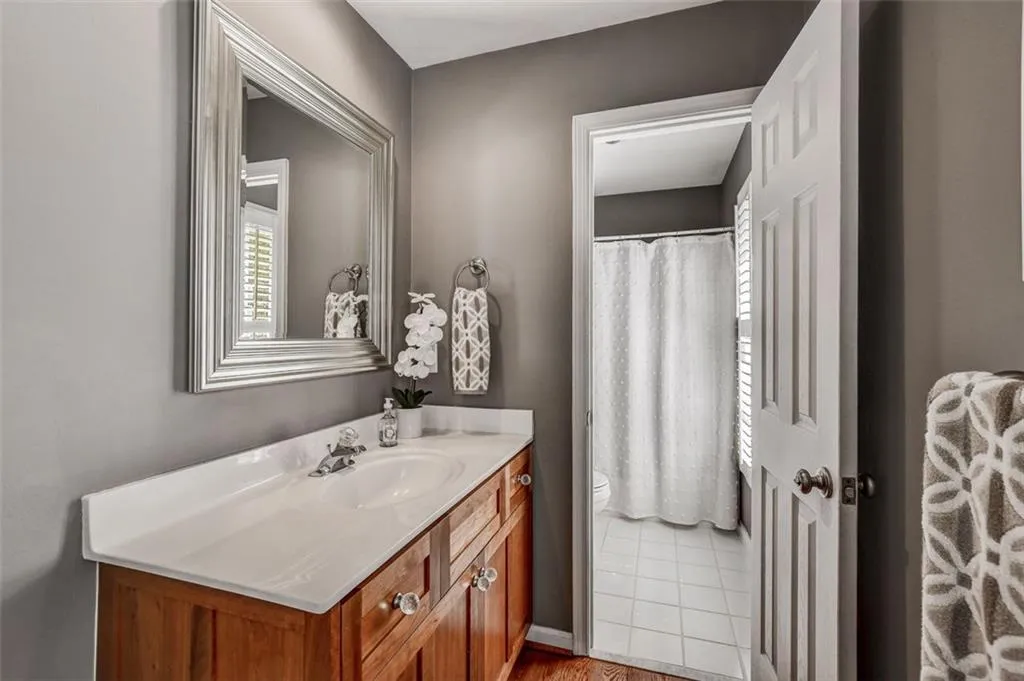 4580 Windsor Park Place, Atlanta, Georgia 30342, 3 Bedrooms Bedrooms, ,2 BathroomsBathrooms,Residential,Sold,4580 Windsor Park Place,7524163