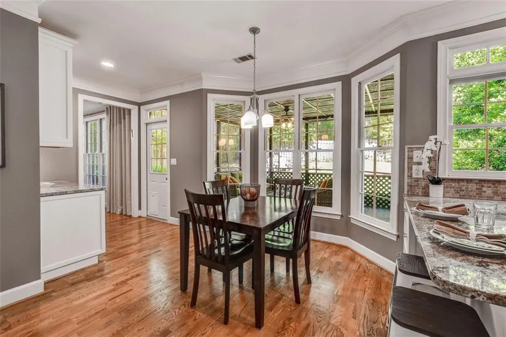 4580 Windsor Park Place, Atlanta, Georgia 30342, 3 Bedrooms Bedrooms, ,2 BathroomsBathrooms,Residential,Sold,4580 Windsor Park Place,7524163