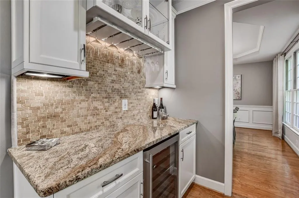 4580 Windsor Park Place, Atlanta, Georgia 30342, 3 Bedrooms Bedrooms, ,2 BathroomsBathrooms,Residential,Sold,4580 Windsor Park Place,7524163