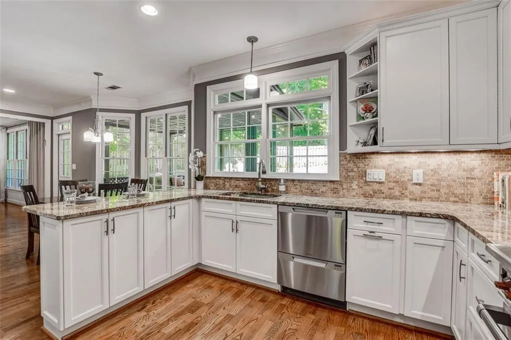 4580 Windsor Park Place, Atlanta, Georgia 30342, 3 Bedrooms Bedrooms, ,2 BathroomsBathrooms,Residential,Sold,4580 Windsor Park Place,7524163