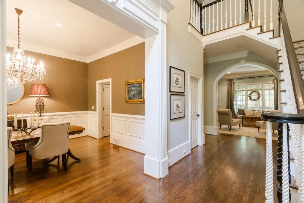 805 Haven Oaks Court, Atlanta, Georgia 30342, 6 Bedrooms Bedrooms, ,4 BathroomsBathrooms,Residential,Sold,805 Haven Oaks Court,5725242