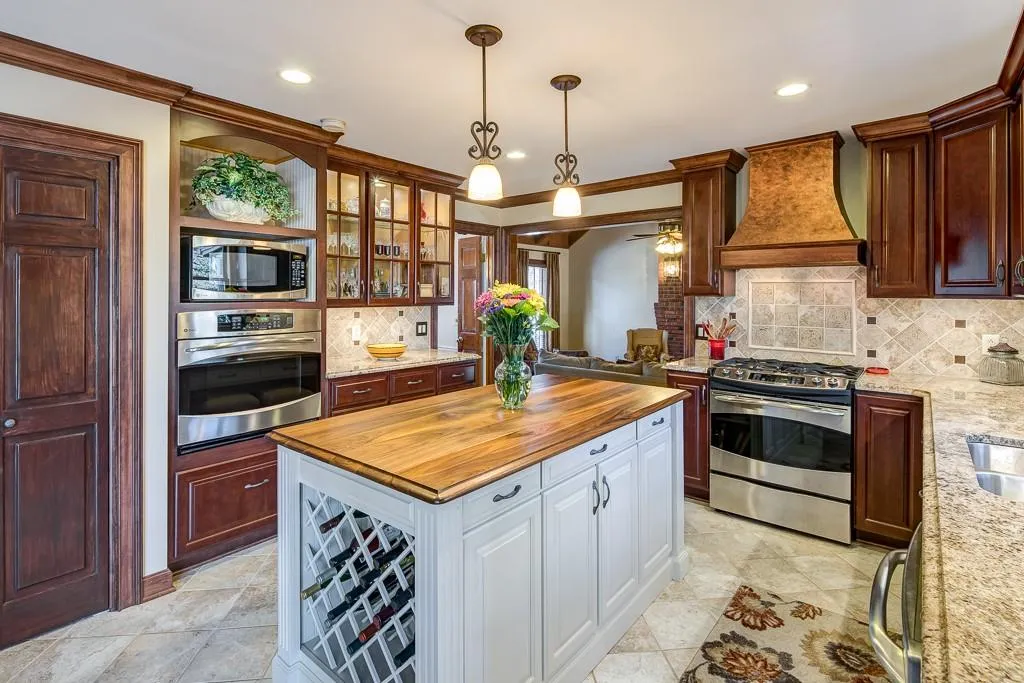210 Woodrill Way, Atlanta, Georgia 30350, 4 Bedrooms Bedrooms, ,4 BathroomsBathrooms,Residential,Sold,210 Woodrill Way,6505710