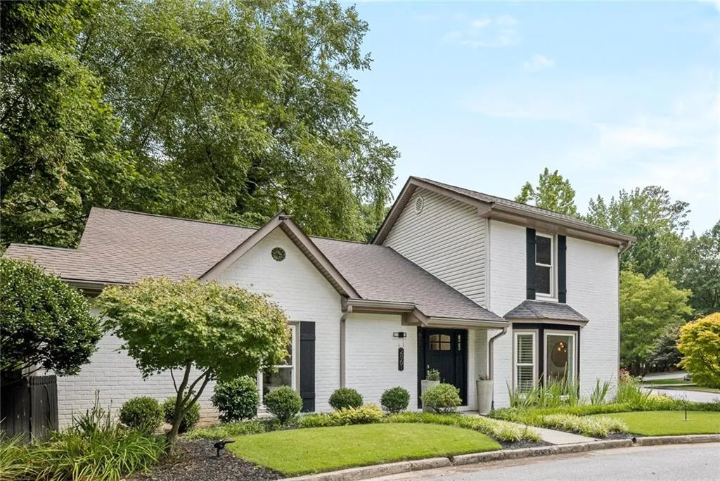 2861 Dorby Close Ne, Brookhaven, Georgia 30319, 3 Bedrooms Bedrooms, ,3 BathroomsBathrooms,Residential,For Sale,2861 Dorby Close Ne,7617090