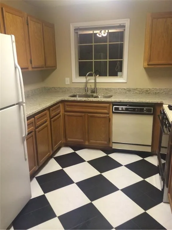 704 Gettysburg Place, Atlanta, Georgia 30350, 2 Bedrooms Bedrooms, ,1 BathroomBathrooms,Residential,Sold,704 Gettysburg Place,5730644