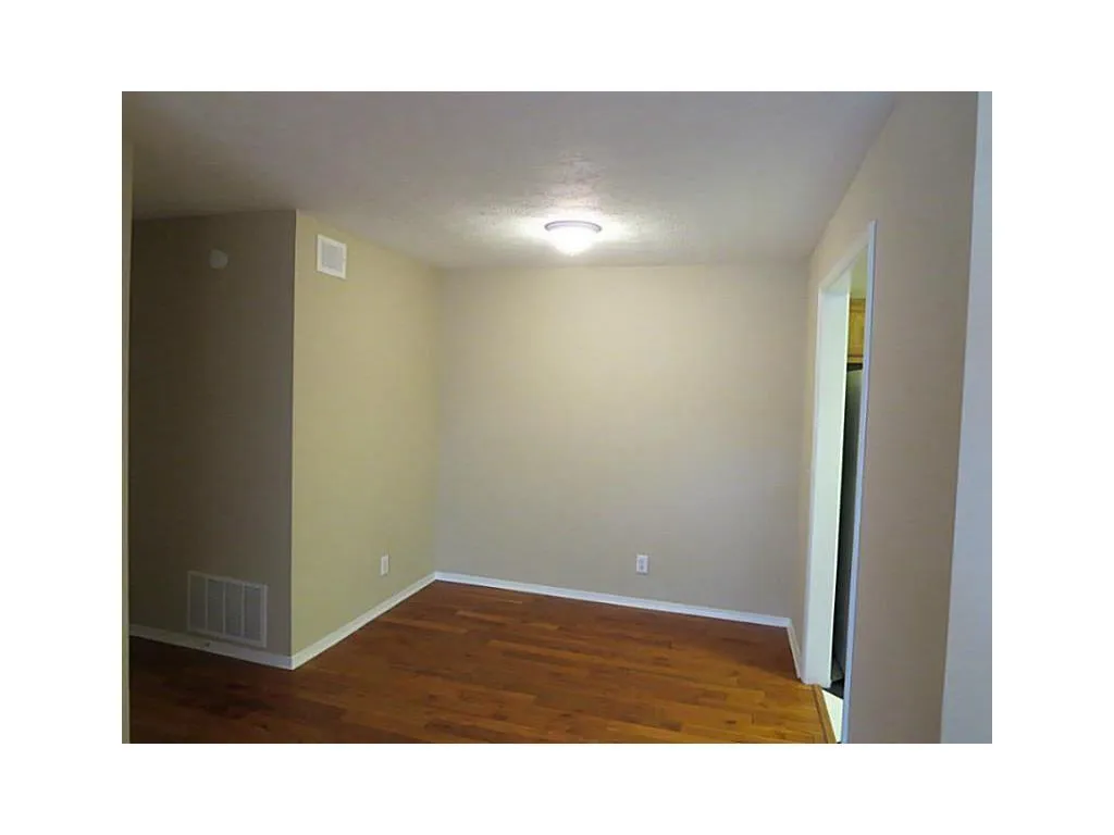 704 Gettysburg Place, Atlanta, Georgia 30350, 2 Bedrooms Bedrooms, ,1 BathroomBathrooms,Residential,Sold,704 Gettysburg Place,5730644