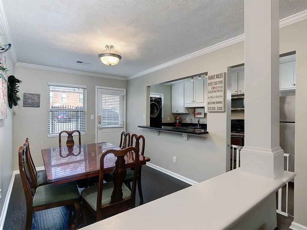 165 N River Drive Unit B, Sandy Springs, Georgia 30350, 2 Bedrooms Bedrooms, ,2 BathroomsBathrooms,Residential,Sold,165 N River Drive Unit B,6699994