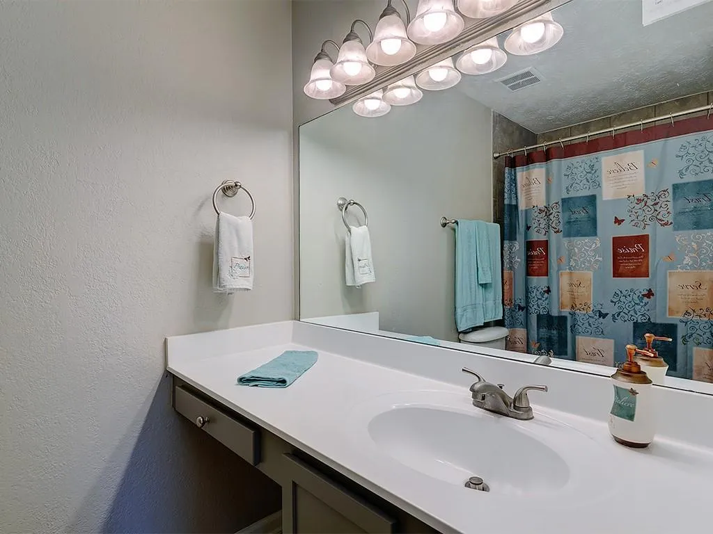 165 N River Drive Unit B, Sandy Springs, Georgia 30350, 2 Bedrooms Bedrooms, ,2 BathroomsBathrooms,Residential,Sold,165 N River Drive Unit B,6699994