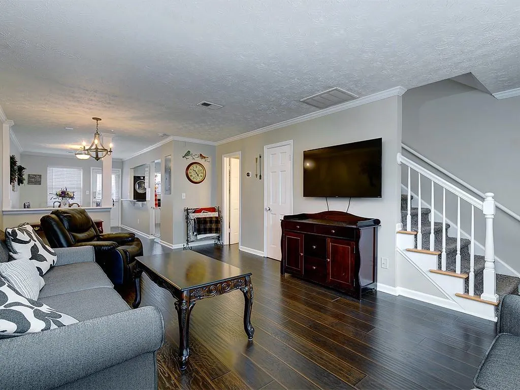 165 N River Drive Unit B, Sandy Springs, Georgia 30350, 2 Bedrooms Bedrooms, ,2 BathroomsBathrooms,Residential,Sold,165 N River Drive Unit B,6699994