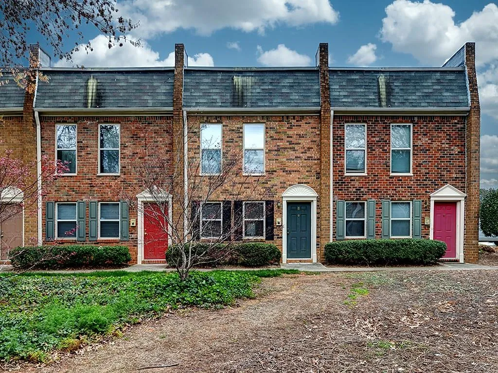 165 N River Drive Unit B, Sandy Springs, Georgia 30350, 2 Bedrooms Bedrooms, ,2 BathroomsBathrooms,Residential,Sold,165 N River Drive Unit B,6699994