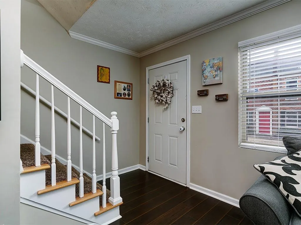 165 N River Drive Unit B, Sandy Springs, Georgia 30350, 2 Bedrooms Bedrooms, ,2 BathroomsBathrooms,Residential,Sold,165 N River Drive Unit B,6699994