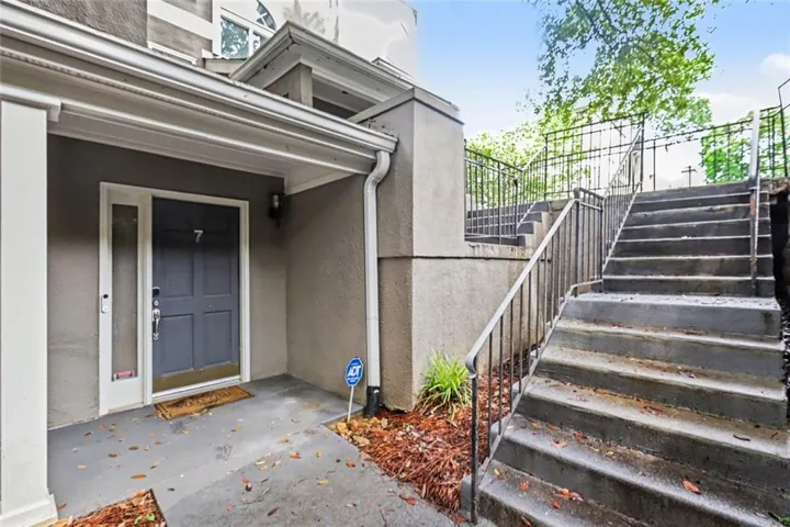 7 Saint Claire Lane Ne, Atlanta, Georgia 30324