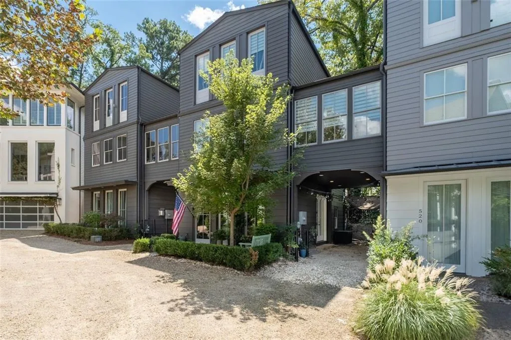 518 Bismark Road Ne, Atlanta, Georgia 30324, 3 Bedrooms Bedrooms, ,2 BathroomsBathrooms,Residential,For Sale,518 Bismark Road Ne,7648023