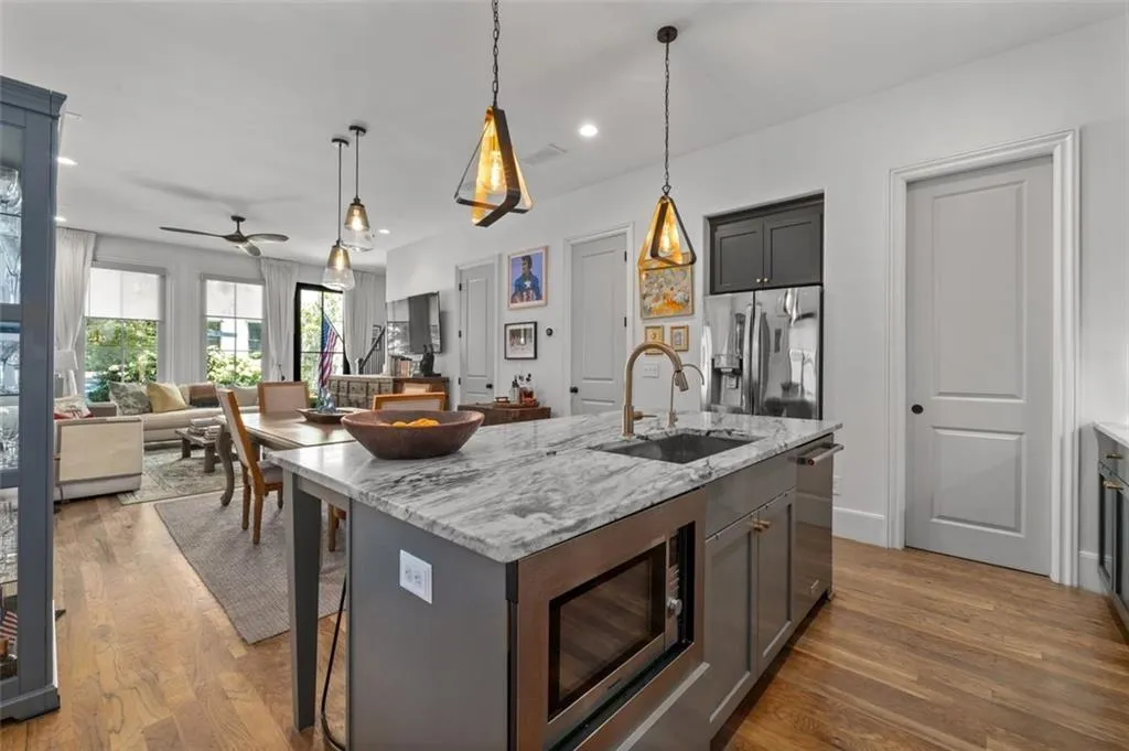 518 Bismark Road Ne, Atlanta, Georgia 30324, 3 Bedrooms Bedrooms, ,2 BathroomsBathrooms,Residential,For Sale,518 Bismark Road Ne,7648023