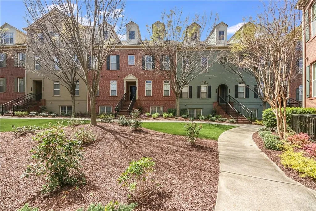 6415 Paulson Place, Sandy Springs, Georgia 30328, 3 Bedrooms Bedrooms, ,3 BathroomsBathrooms,Residential,Sold,6415 Paulson Place,6857536